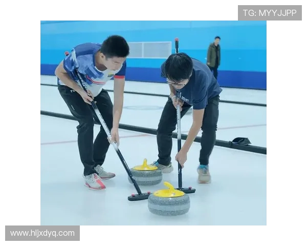 福建浔兴与天津先行者强强对话 聚焦赛场激烈碰撞与战术博弈 福建浔兴与天津先行者强强对话 聚焦赛场激烈碰撞与战术博弈