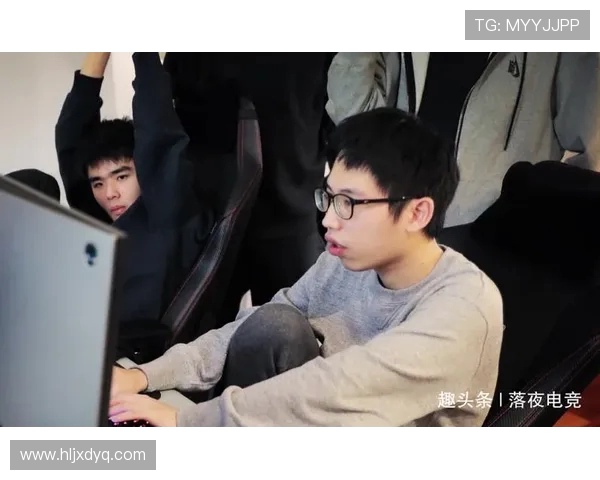 南通闪电战队全力出击掀起青春风暴闪耀赛场再创辉煌传奇 南通闪电战队全力出击掀起青春风暴闪耀赛场再创辉煌传奇